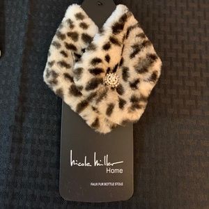 Wine bottle accessories